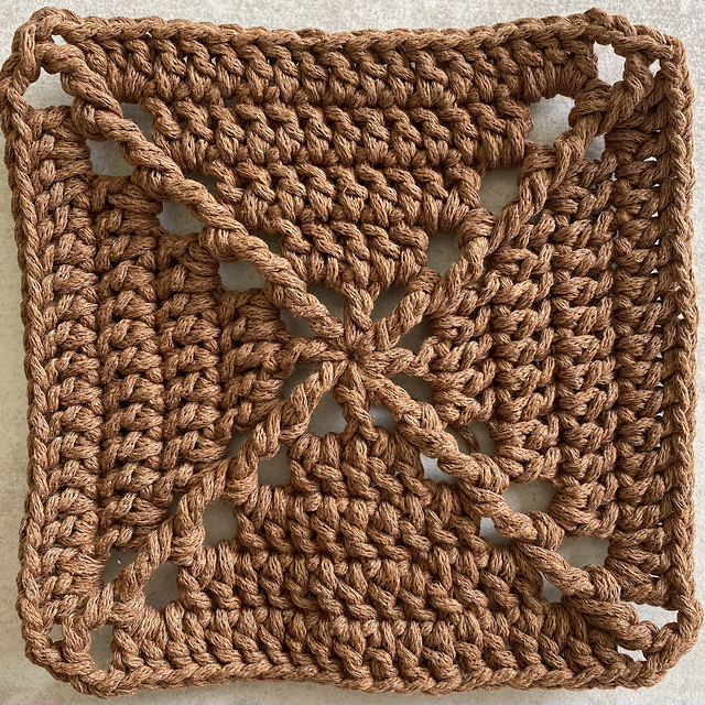 Empty Granny Square - Empty Center
