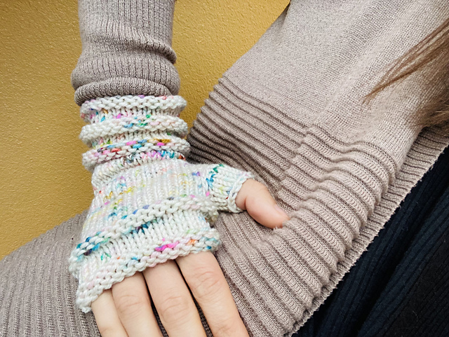 Ridges Fingerless Mittens