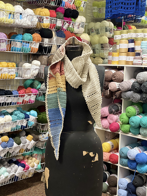 Pointed Scarf