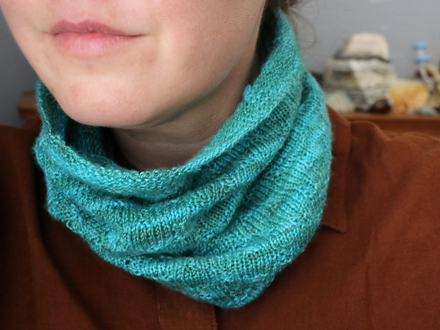 Sunstone Cowl