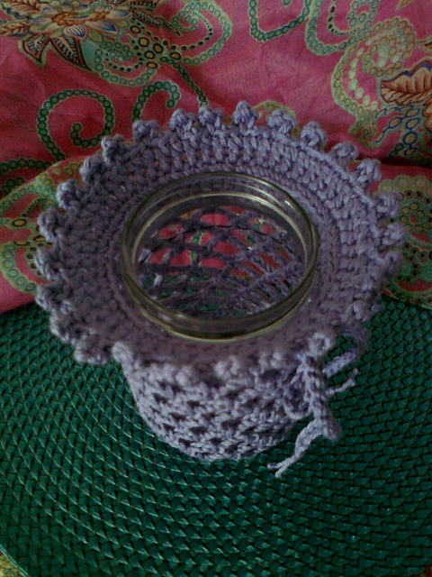 Crochet vase hanger