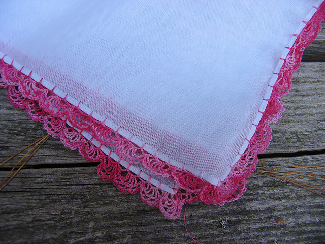 Handkerchief Edging #6108