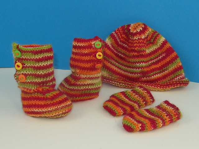 Baby Woodpecker Slouch Booties and Mittens