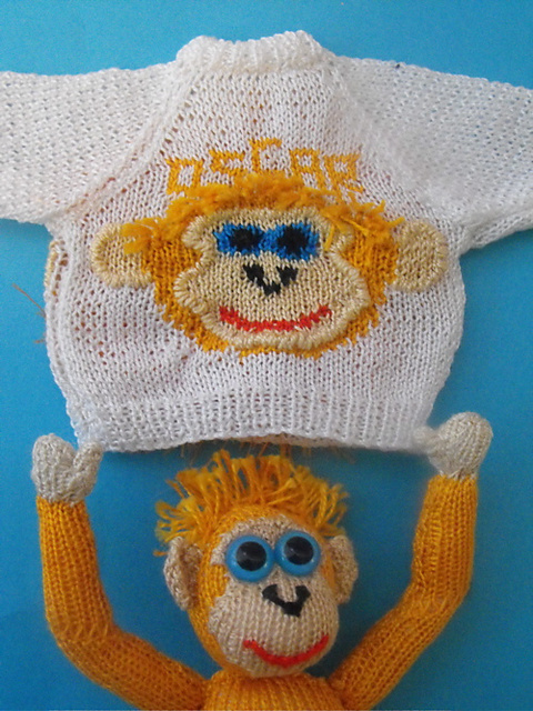 OSCAR THE BABY ORANGUTAN JUMPER