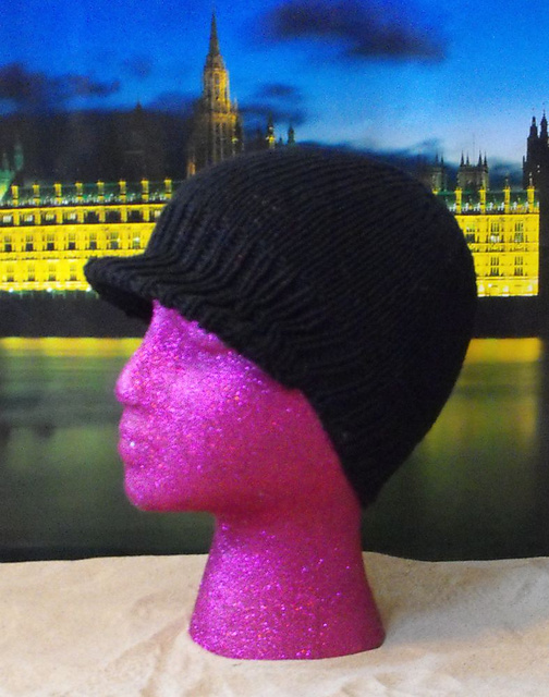 PLAIN DOUBLEKNIT BEANIE