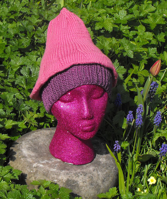 FLOWER FAIRY FUSCHIA HAT