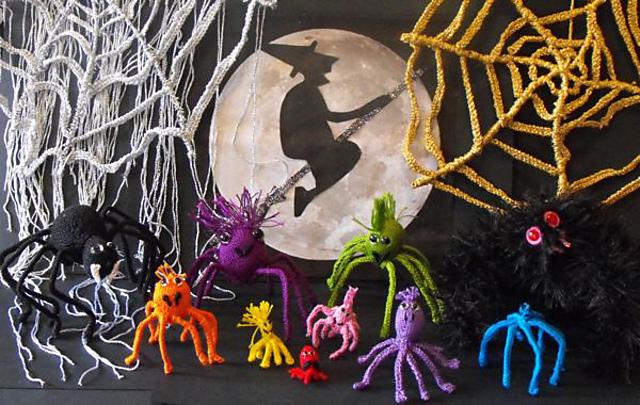 Halloween Spooky Spider Family