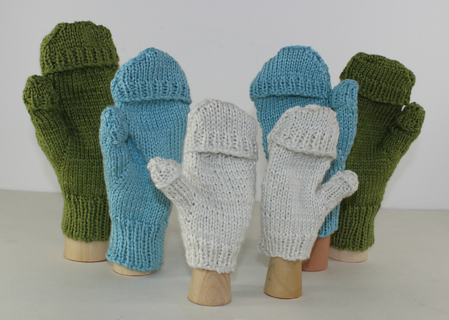 AranTexting Mittens