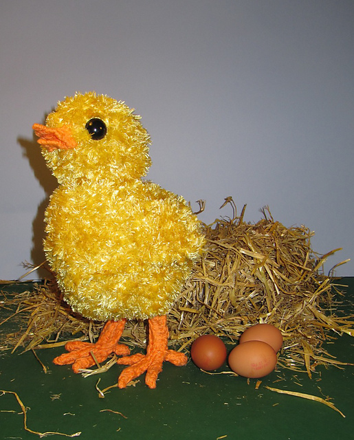 Giant Superfast Fluffy Easter Chick