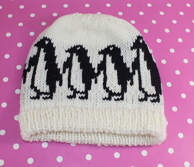 Penguin Ski Beanie Hat CIRCULAR