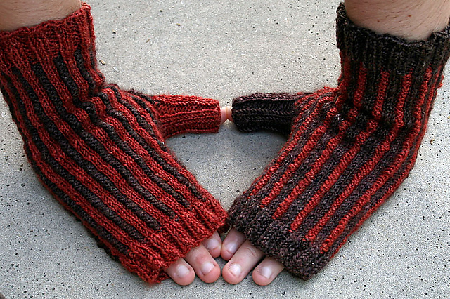 Two Tone Top Down Mitts