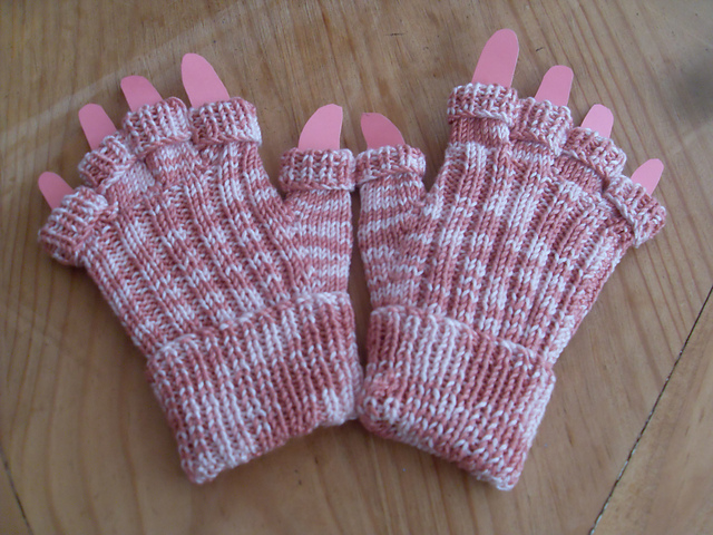 Pam, Gloves for Little Girls Knit on Two Needles