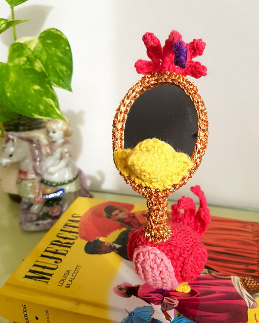 Wonderland Mirror Bird