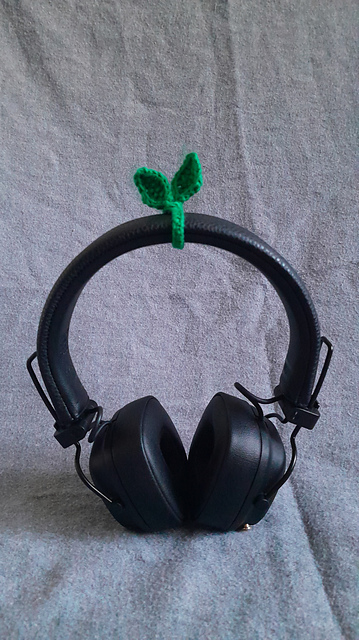 Headpone Leaf Decor Organizer