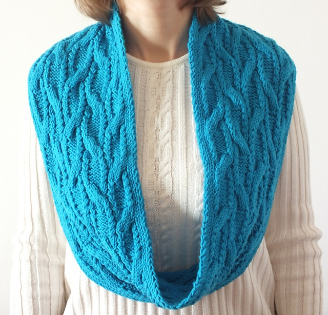Marbell Cowl