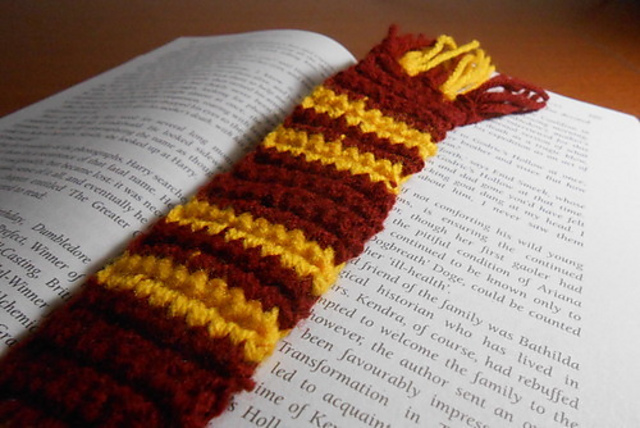 Ravelry: Harry Potter Bookmark Scarf pattern by Mahala Made