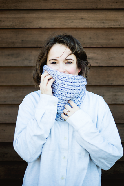 Chunky ribbed cowl