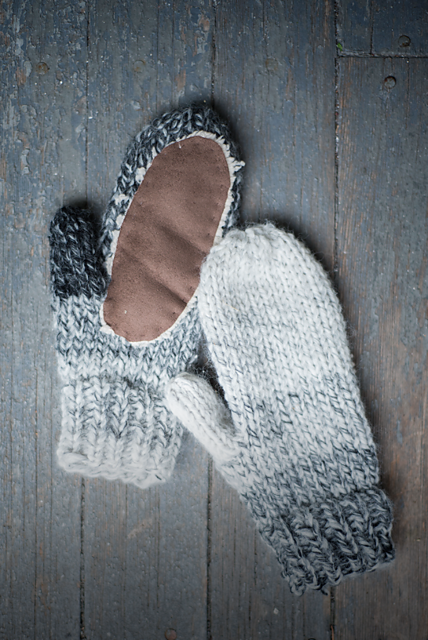 Ombre mittens