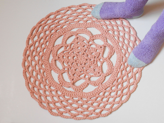 Round rug