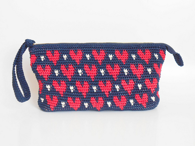 Hearts' clutch