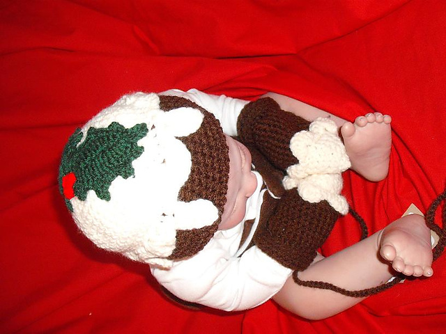 Christmas Pudding Hat and Mittens