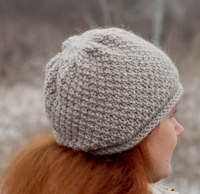 Simple pearl hat
