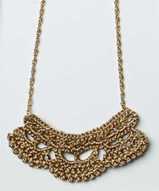 Colar dourado