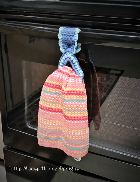 Simple Frilly Towel Holder