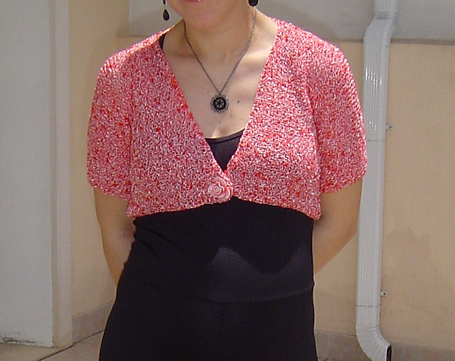 Bolero vermelho e branco