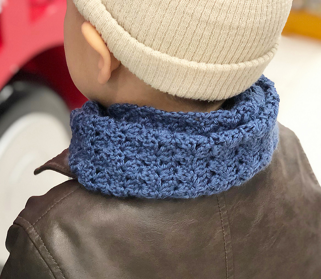granny stripe snood