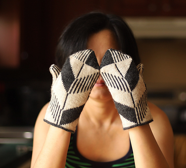 Ui Mittens