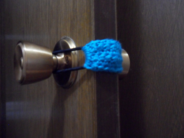 10 min Door Shusher/Cozy