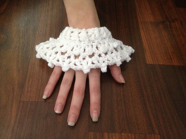 Lestat Inspired Lacy Sleeve Cuff