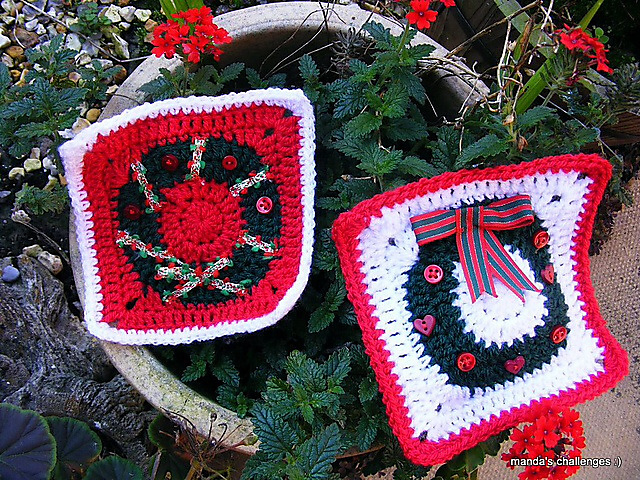Christmas wreath 6" square 