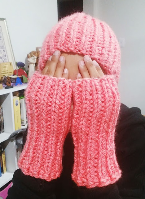 Chunky Rib Beanie and Fingerless Glove Set