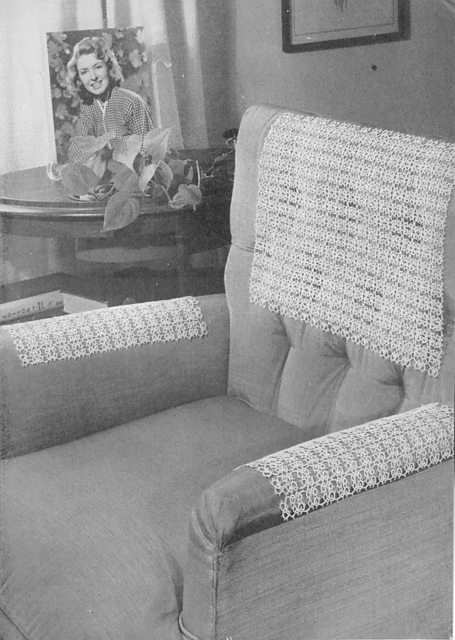 4605 Tatted Chair Set