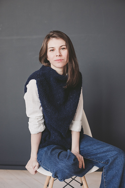 Ravelry: Boucle Vest pattern by Hollywool store
