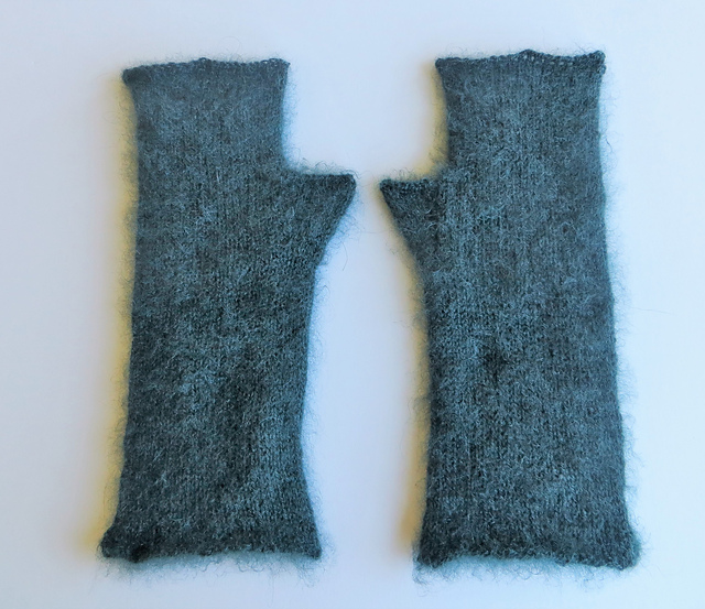 Qiviut Gloves and Scarf