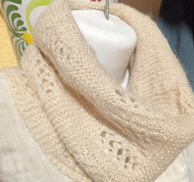 Easy Knit Cowl