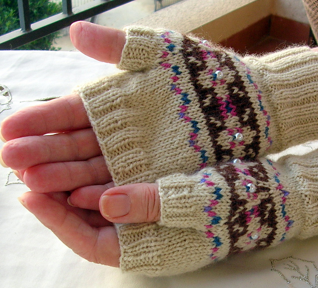 Pinks n Pearls Mitts