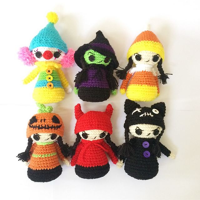 Mini Halloween Voodoo Dolls