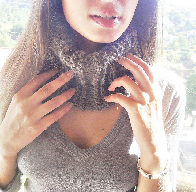 Lambeee Knitted Cowl