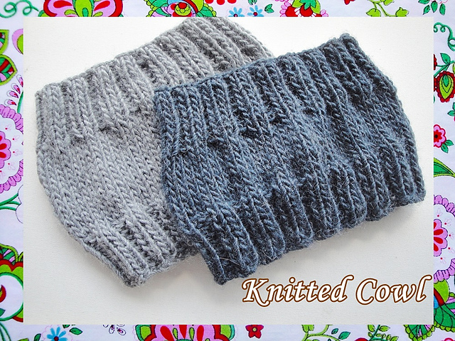 Knitted Cowl