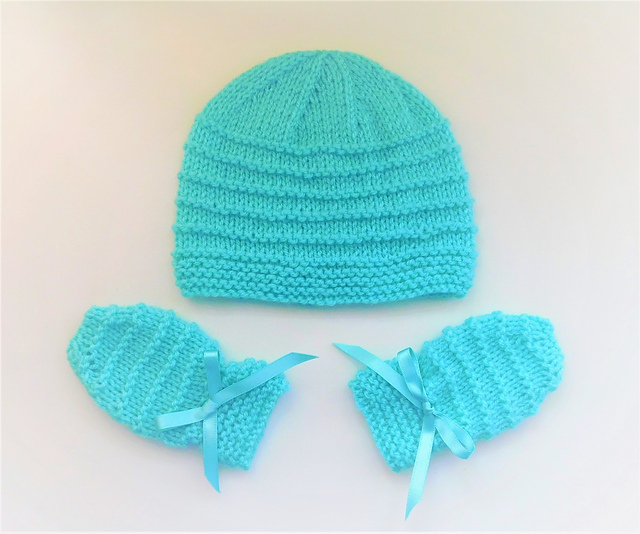 Kinzie Baby Hat and Mittens