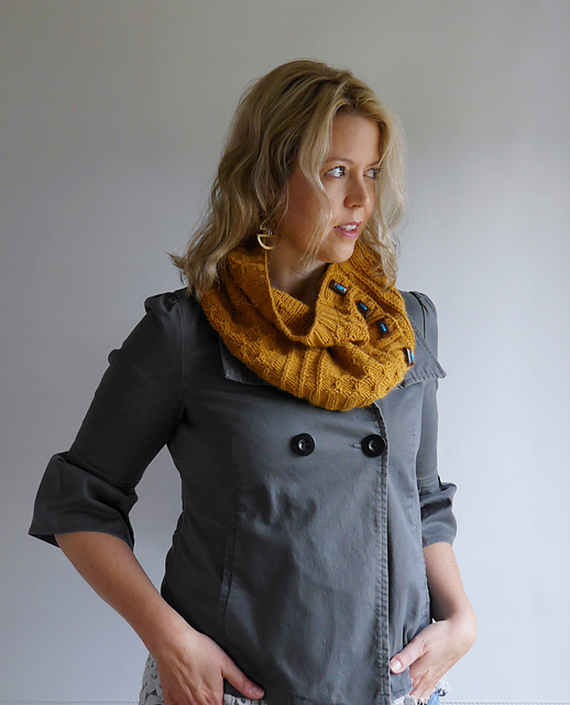 Beekeeper Cowl