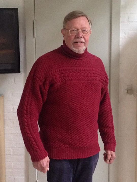 Men's Cabled Knit Sweater
