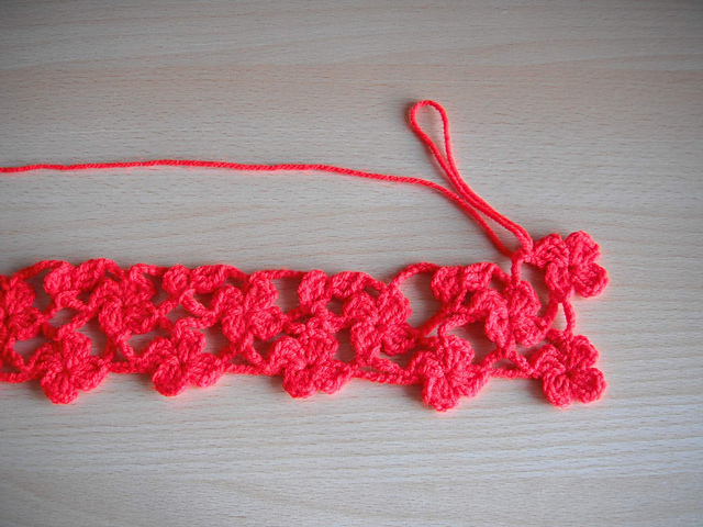 Beginners Flowers Cowl