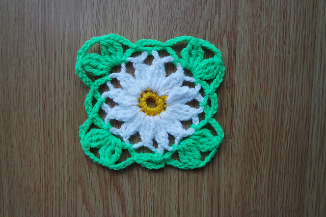 daisy top