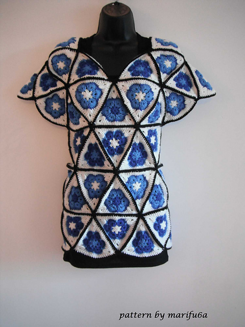 Triangle motif tunic