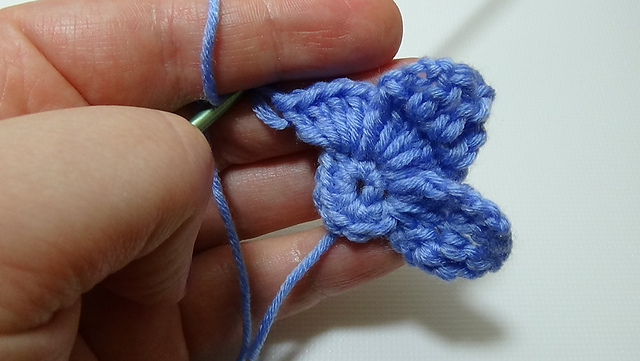 Gerber Daisy Granny Square blanket